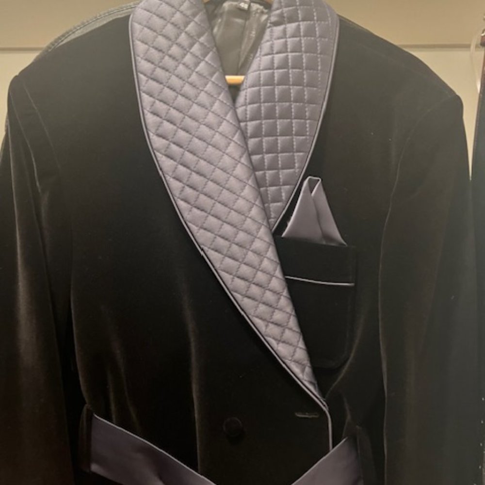 Faché Black Smoking Jacket with Dark Blue Lapel